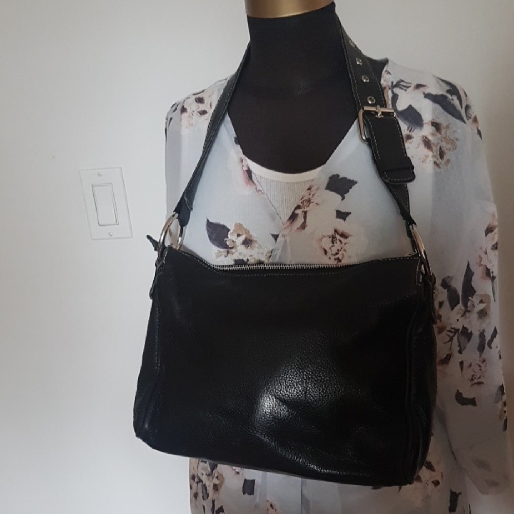 Roots Black Leather Shoulder Bag - Picture 2 of 14